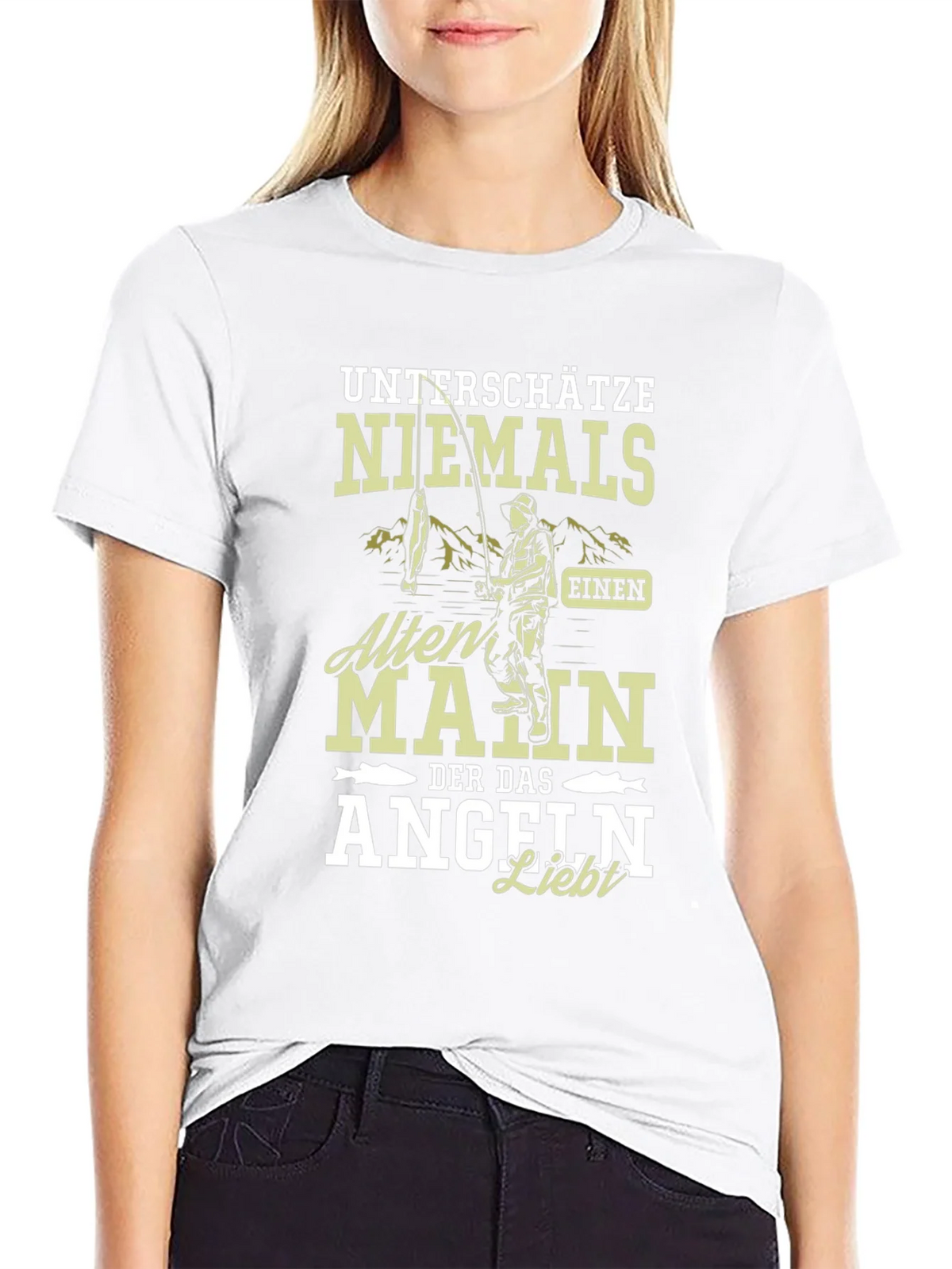 Fishing Lover T-Shirt Never Underestimate An Old Man